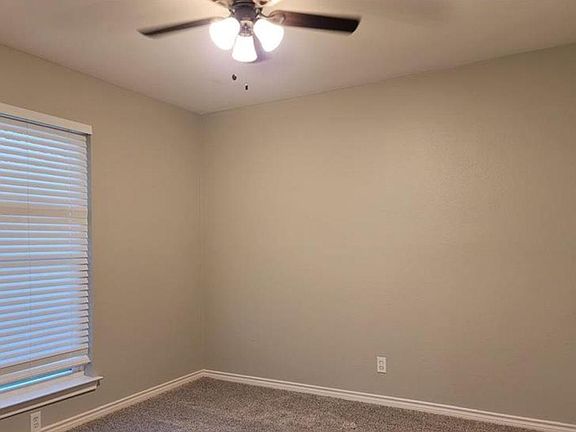 5th image of 3820 Brookglen Dr
