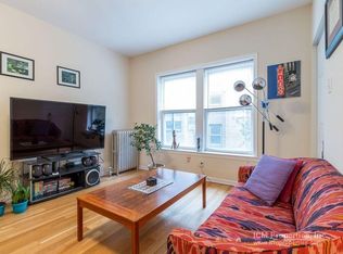 3909 N Pine Grove Ave #2, Chicago, IL 60613