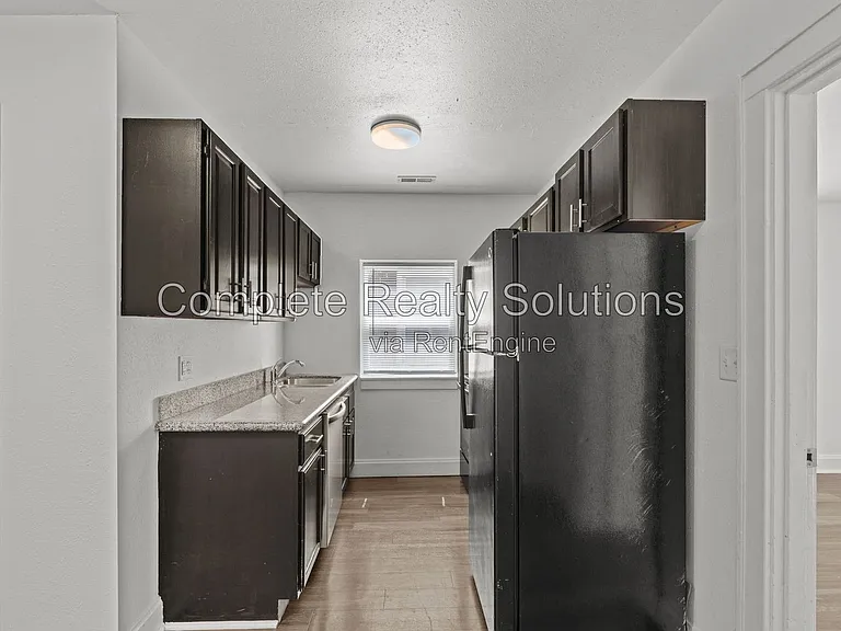 119 Eichelberger St #2E — Photo 3