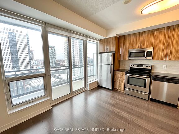 5th image of 225 Sackville St #1311