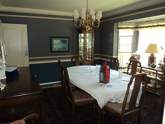 3rd image of 134 Elmwood Ave