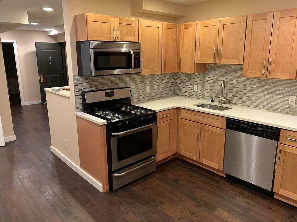 1st image of 8115 135th St
