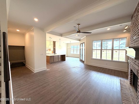 3rd image of 2061 Livingston Way