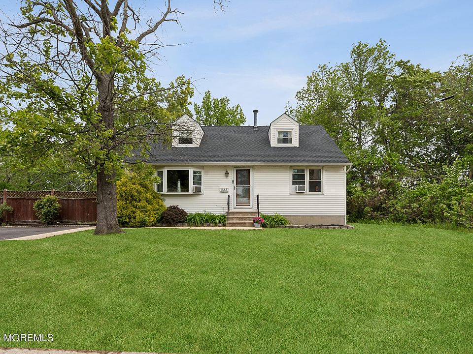 1st image of 533 Sydney Avenue