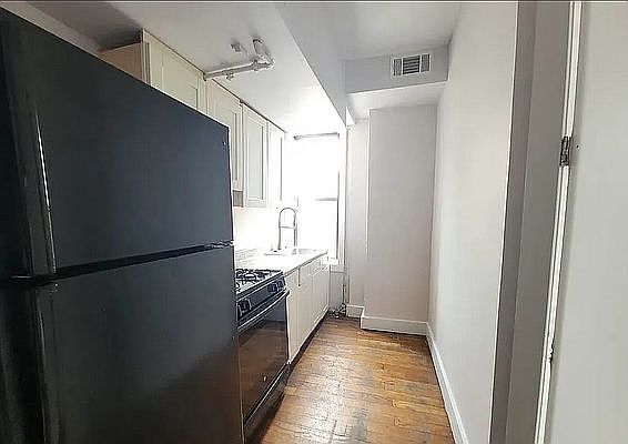 2nd image of 1623 Saint Marks Ave #6