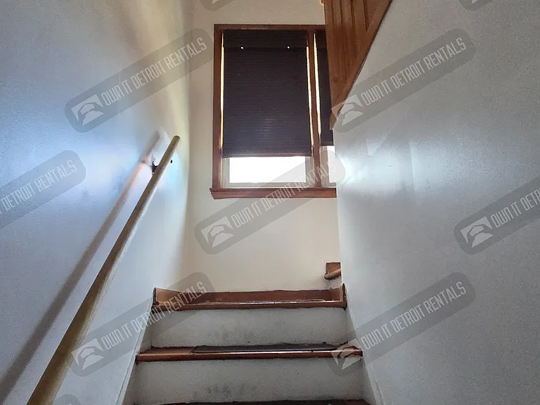 23745 Oak St — Photo 14
