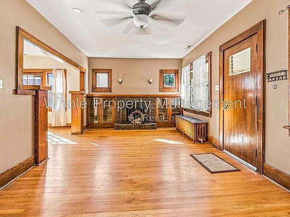 4th image of 2820 Birch St
