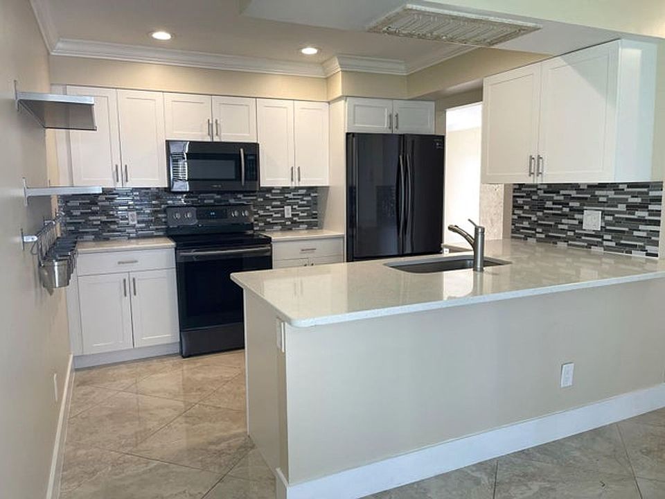 1st image of 1447 Lake Mango Way