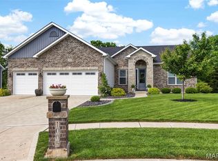 1005 Timber Bluff Dr, Wentzville, MO 63385