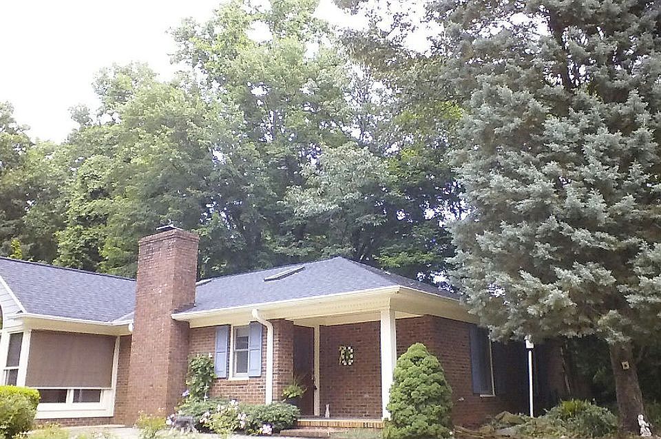 3710 Bontura, Greensboro NC 27455