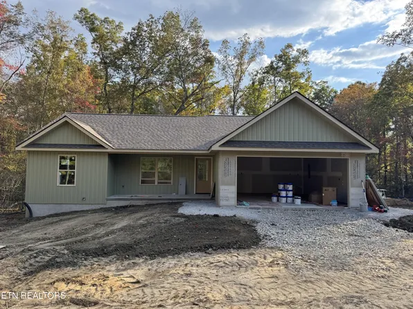 3057 Shawnee Rd, Crossville, TN 38572