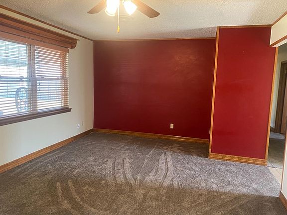 4th image of 741 S Holly Dr