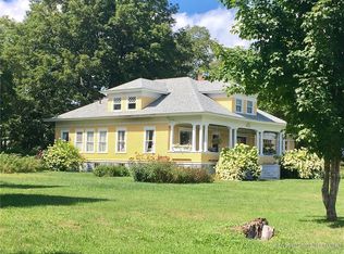 29 Sawyer St, Phillips, ME 04966