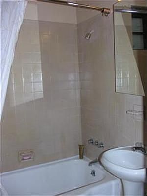 4th image of 435 Convent Ave APT 22