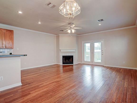 4th image of 4502 Avenue B #B
