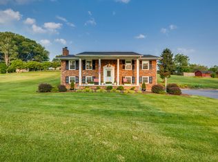 212 Mandan Rd, Kingsport, TN 37664