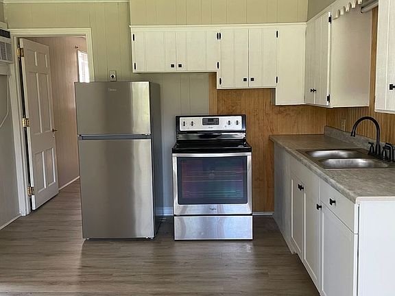 5th image of 310 S Wadesboro Blvd #11