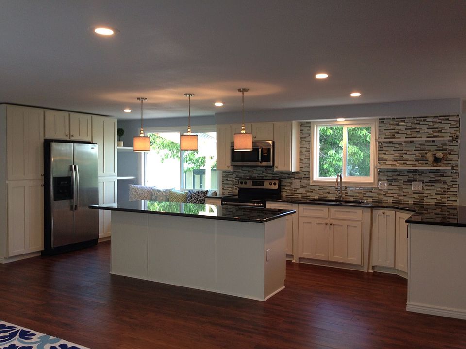 1st image of 1898 W Mount Vista Dr