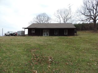 141 Hilltop Ln, Drakesboro, KY 42337