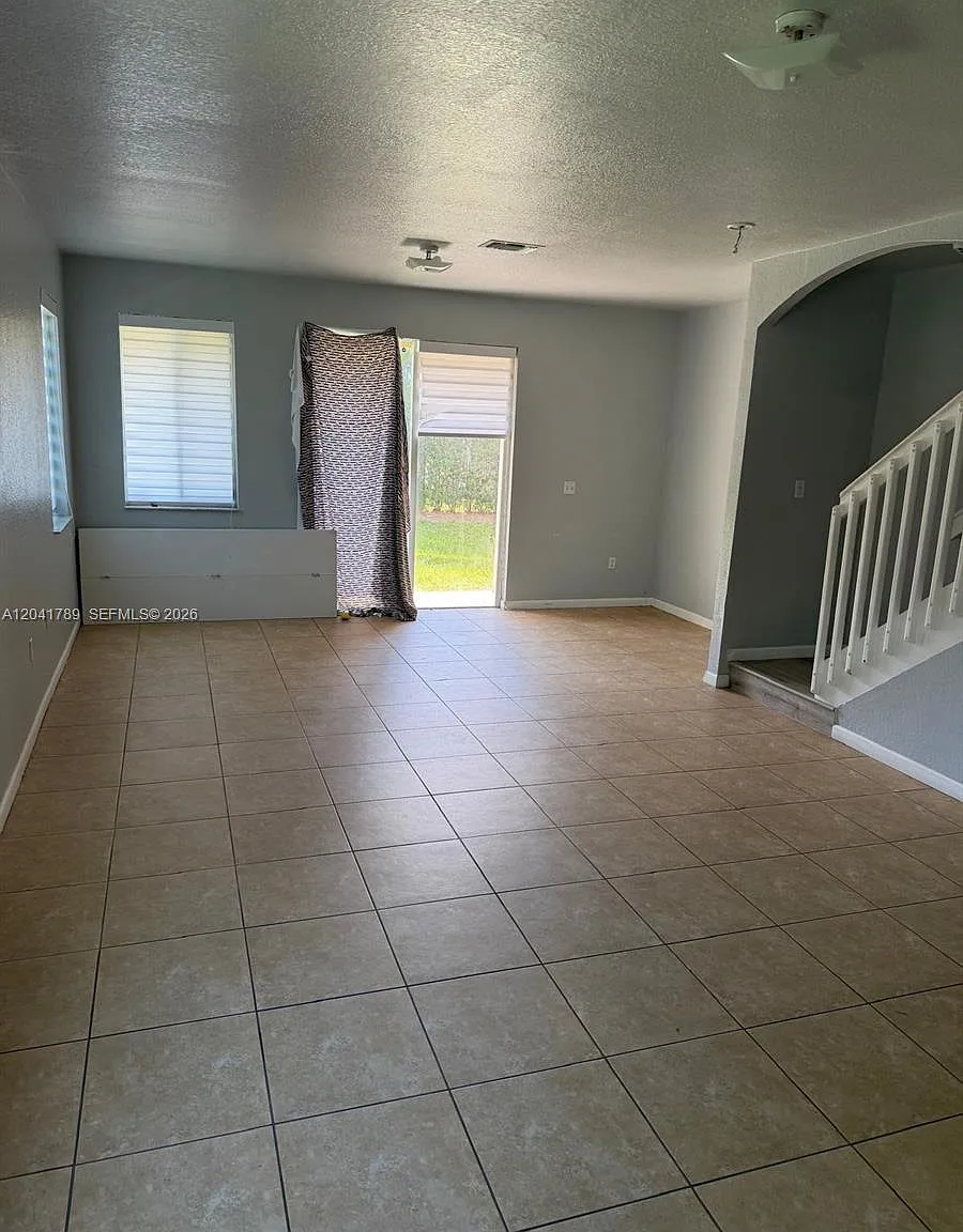 South Pointe Cove Condo — Photo 3