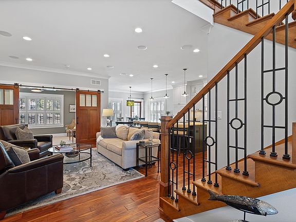 2nd image of 9410 Ancient Oak Ln