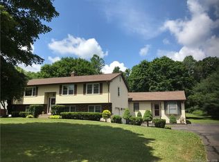 569 Main St, Middlefield, CT 06455