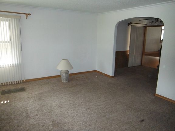 5th image of 105 Franklin Dr