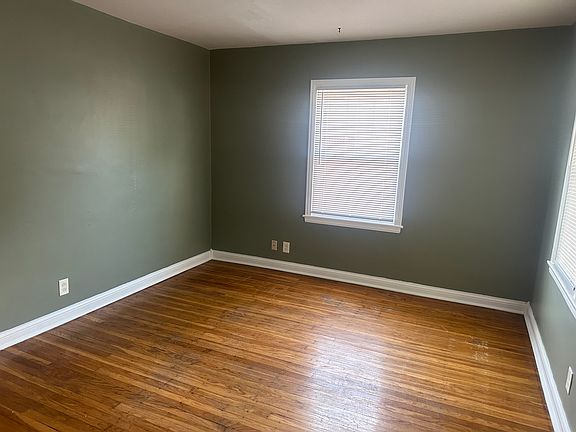 4th image of 1250 N Livingston Ave