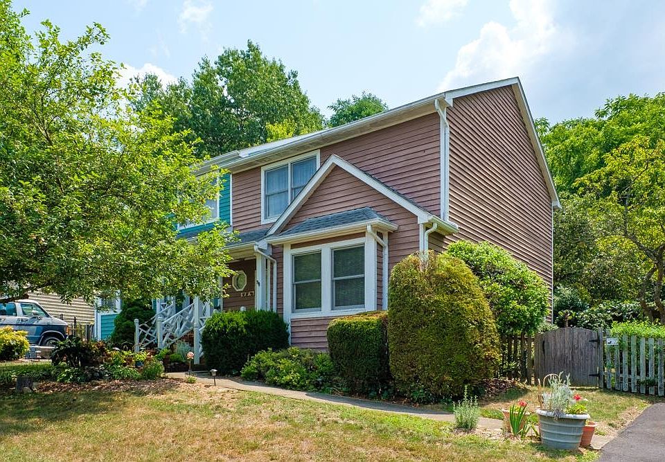 1st image of 1048 Sherwood Ct