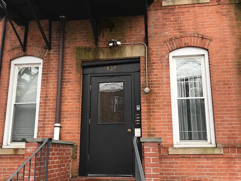 131 Howe St #22 — Photo 7