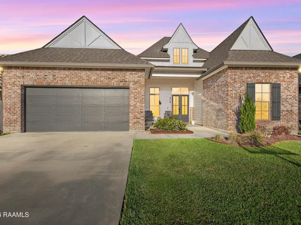 316 Sweet Harvest Rd, Youngsville, LA 70592