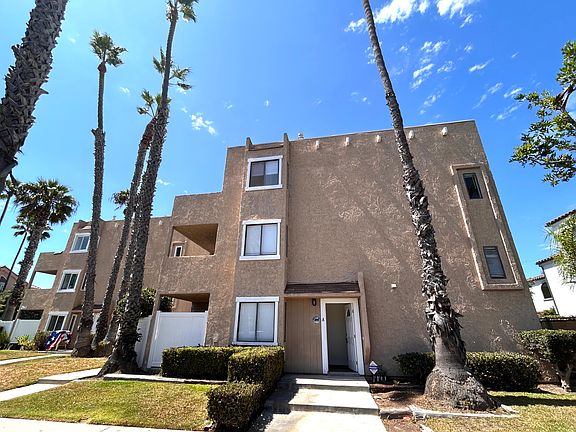 2nd image of 205 19th St APT A