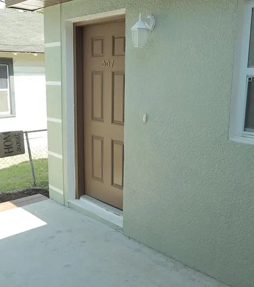 807 Adams St — Photo 20