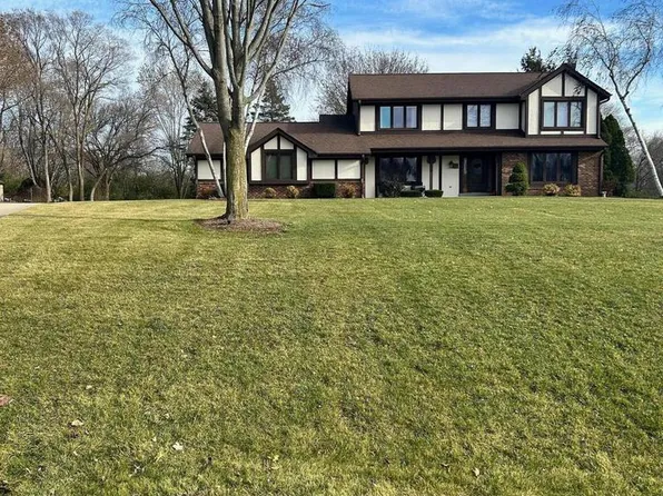 W267S7940 Stoney Point COURT, Mukwonago, WI 53149