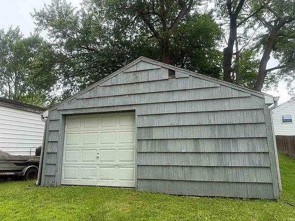 3rd image of 538 Irene Ave