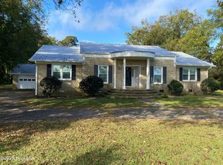 380 A I Taylor Rd, Richlands, NC 28574