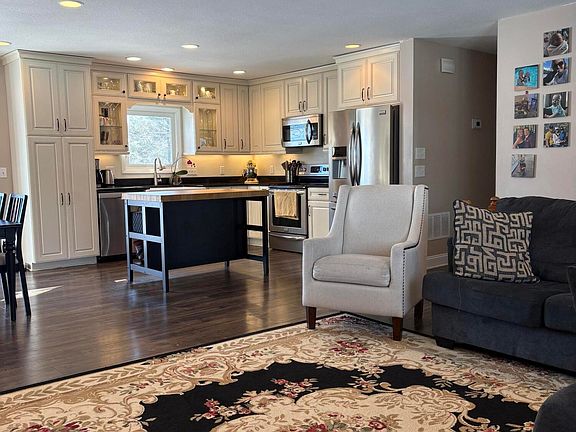 2nd image of 541 Mallard Rd