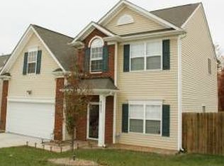 6623 Goldenwillow Dr, Charlotte, NC 28215