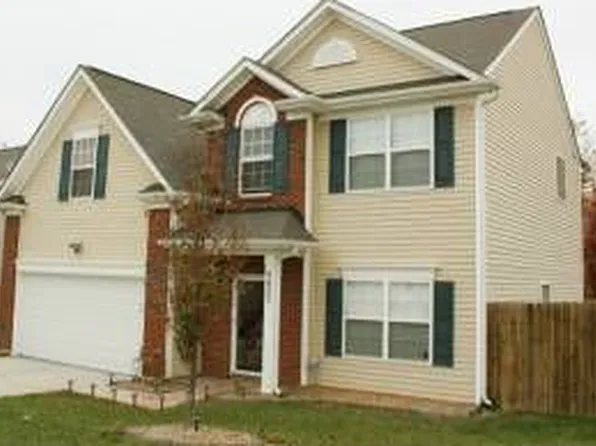 6623 Goldenwillow Dr, Charlotte, NC 28215