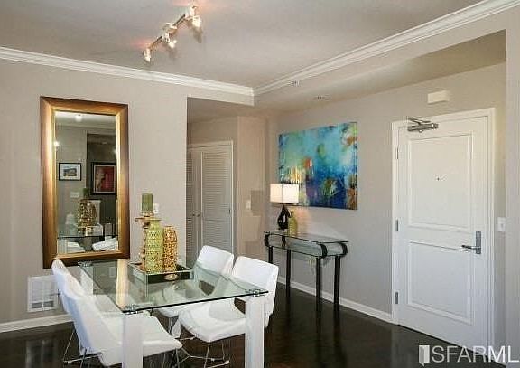 2nd image of 140 A South Van Ness Ave #1029