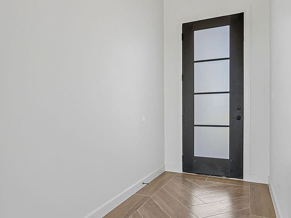 4th image of 13308 Emerald Wind Ct