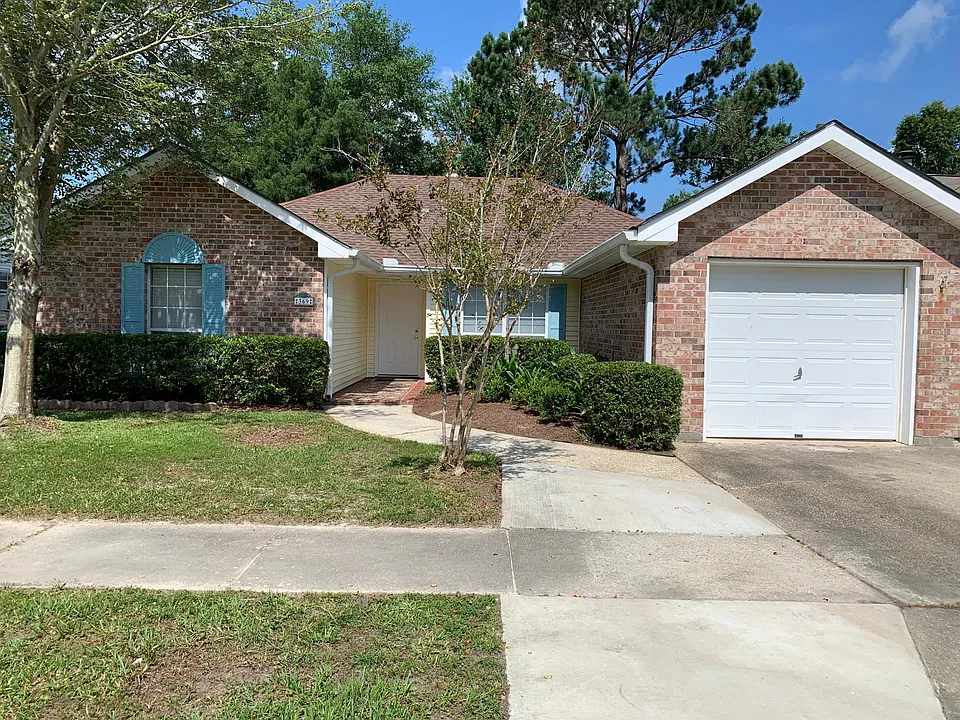 369 E Suncrest Loop