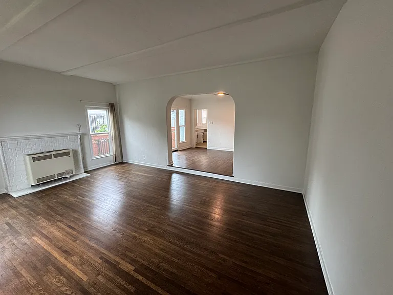1874 S Redondo Blvd #1874 — Photo 4