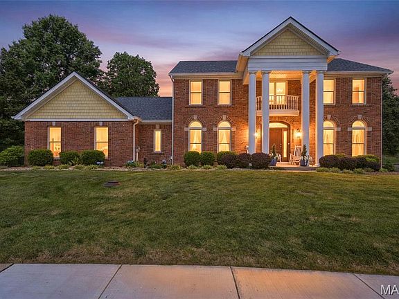 2nd image of 1312 Riverdale Cir