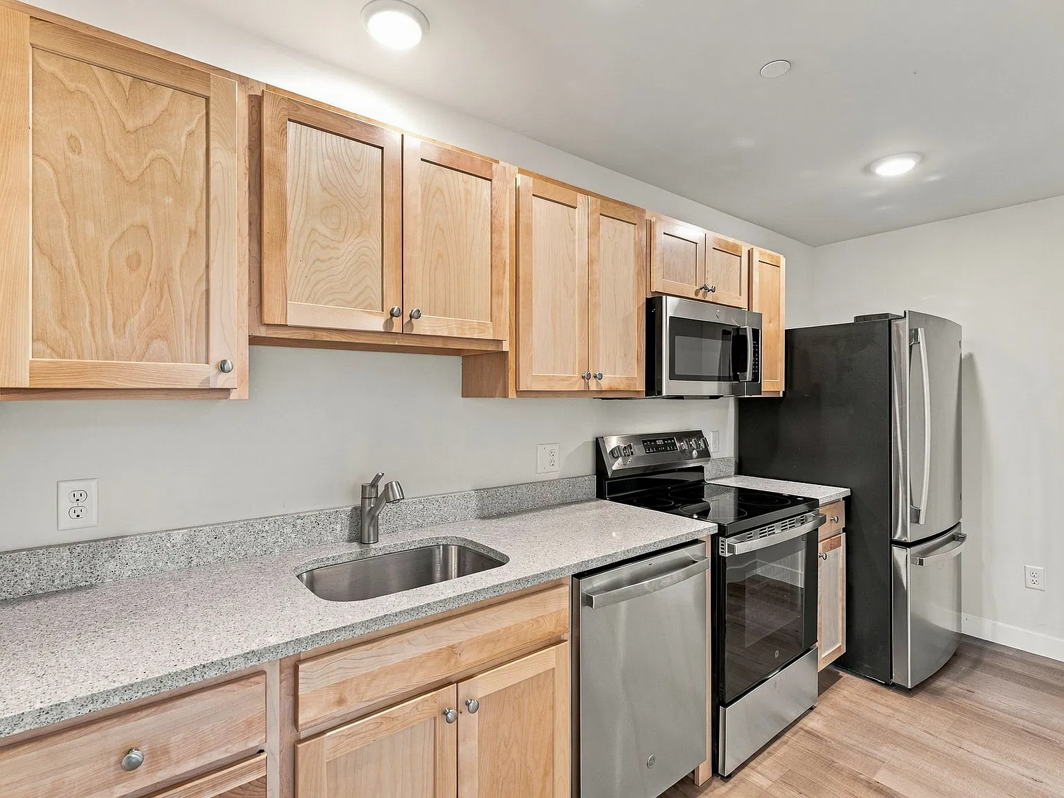 25 Armory Ln — Photo 2