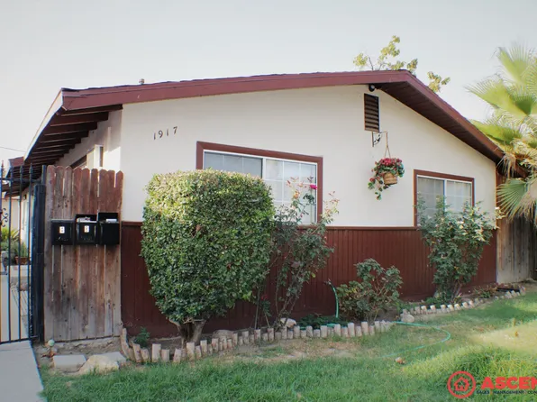 1-bedroom apartment with vintage charm!, 1917 Orange St #A, Bakersfield, CA 93304