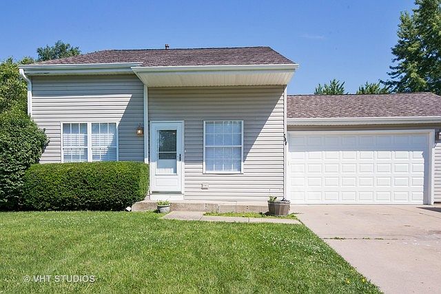 1st image of 700 Portsmouth Dr