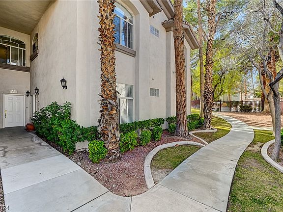 2nd image of 109 Lemon Glaze St Unit 201