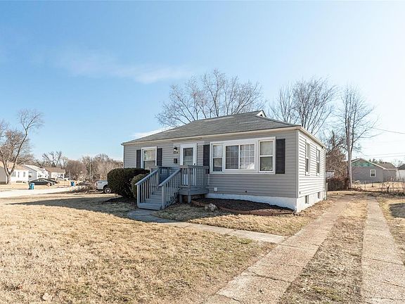 2nd image of 8264 Fay Dr