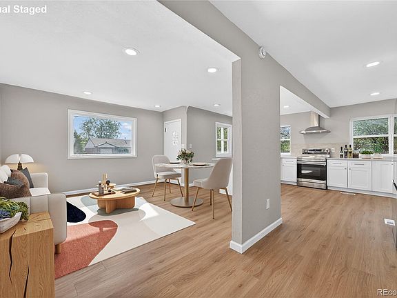 3rd image of 1567 Rosemary Street